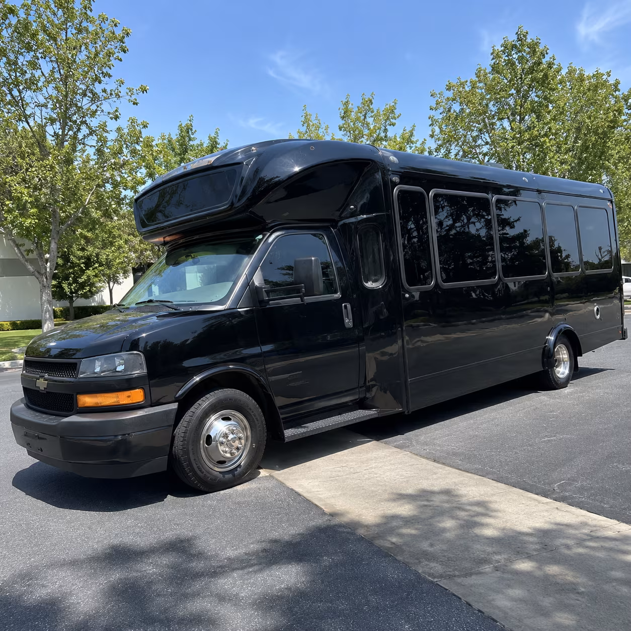 dublin 15 passenger party bus