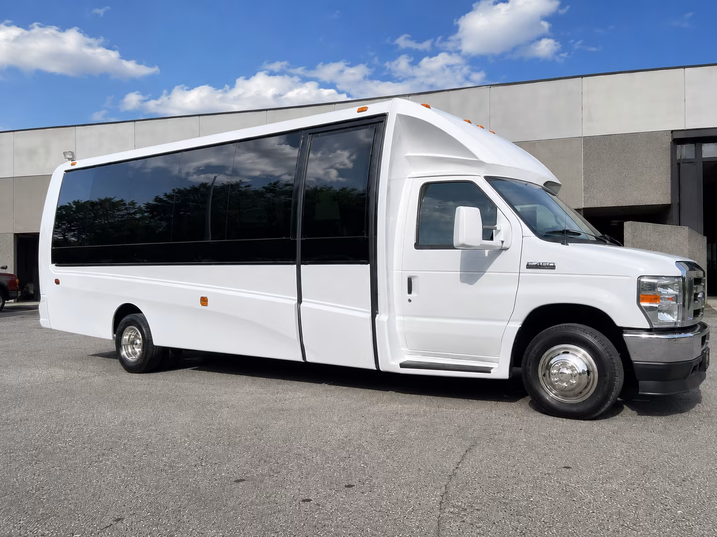 group transportation buses for smaller dublin and tri valley venues